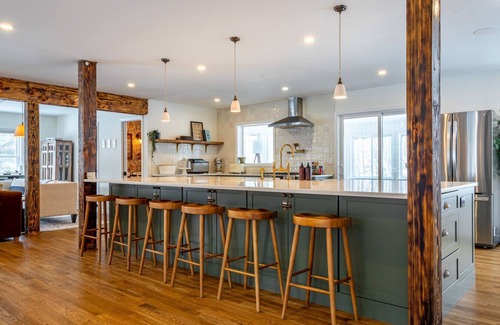 Roscoe House | NEW: Fabulous Mountain Pool Home in Roscoe.