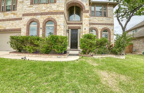 Round Rock House | New Family Home ~ Neighborhood Pool ~ Media/Game Rooms