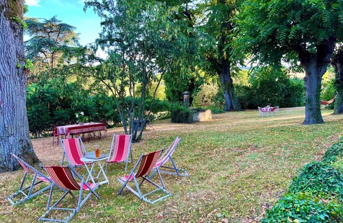 Romagnat House | New! Family home surrounded by nature, close to lakes and volcanoes.