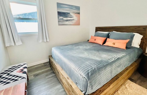 North Andrews Gardens House | NEW! Family size house/Beach Nearby/Top Location