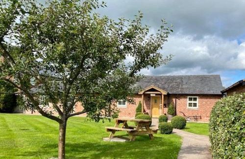 Winsford House | New Farm Cheshire B&B
