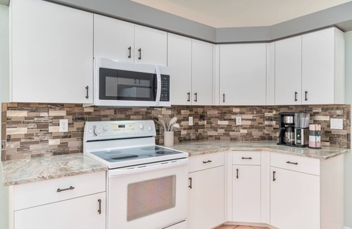 Central Naples House | NEW! Feel At Home - Coastal 3BR w/Outdoor Living