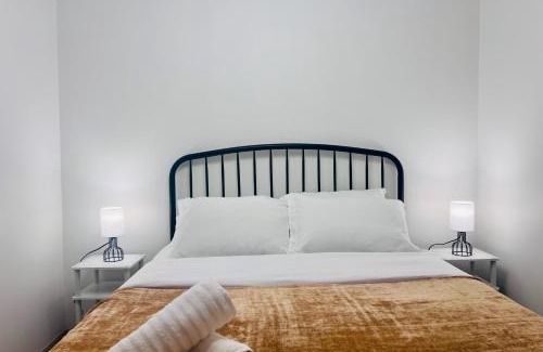 Downtown Niagara Falls Apartment | NEW! Fireworks View next to Casino walk to falls