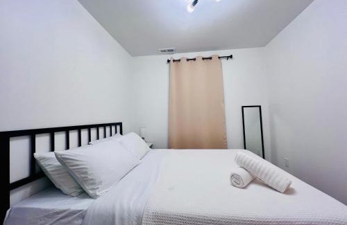 Downtown Niagara Falls Apartment | NEW! Fireworks View next to Casino walk to falls