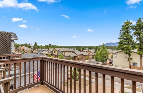 Flagstaff House | New Flagstaff townhome with Mountain Views!