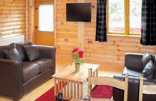 Kinclaven House | New for 2019. Contemporary caravan with one double and two twin.