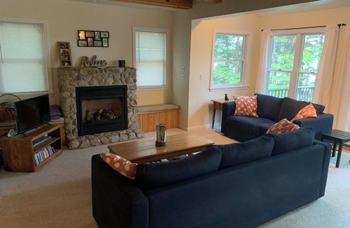 Standish House | New for 2024! Spacious Frye Island Home with Lovely Beach & Sunset Views!