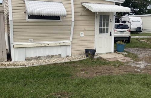 Iona House | NEW! Fort Myers beach RV Resort 2 bedroom 1 bat