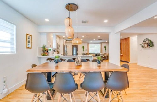 Central Fort Lauderdale House | NEW! Fox Garden Luxury Boho Near Downtown & Beach