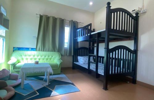 Nong Hoi House | New friend