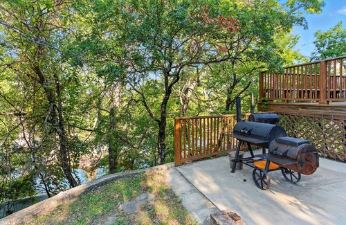 Leakey Cabin | NEW! Frio Rivers Edge in the Heart of Hill Country