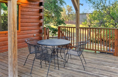Leakey Cabin | NEW! Frio Rivers Edge in the Heart of Hill Country