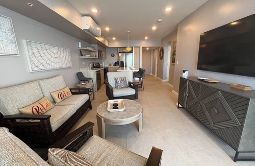 Cerro Plano Condo | New Front Row Oceanfront at Pacific Point w/Gymnn