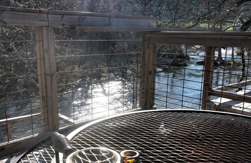 Canyon Lake Cottage | NEW! Gateway to the Guadalupe River Cabin Sleeps 1-4