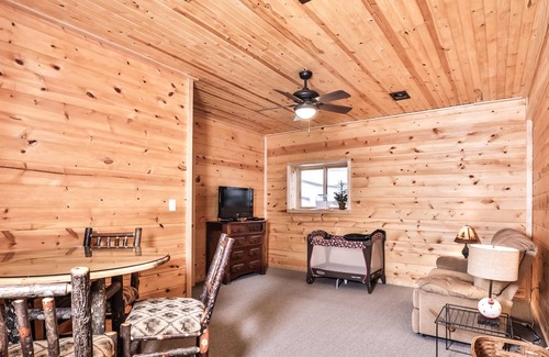 Minocqua House | NEW! Gorgeous 4 bedroom home on crystal clear Whitefish Lake!