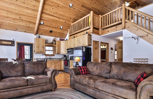 Minocqua House | NEW! Gorgeous 4 bedroom home on crystal clear Whitefish Lake!