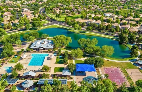 Power Ranch House | *NEW* Gorgeous Oasis Retreat Pools Golf Pickleball
