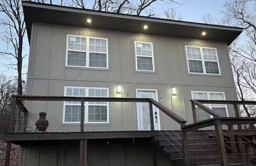 Afton House | NEW Grand Lake Monkey Island, Deck, Hot tub, FirePit 2 Blocks FrPublic Boat Ramp