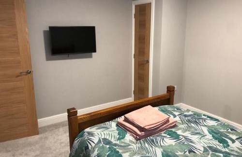 Southbourne Apartment | New ground floor 2 bed flat close to the beach