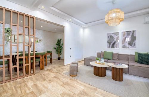 Gueliz Apartment | NEW Gueliz Plaza View Apartment