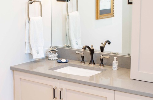 Comfort House | New Guest House in the heart of Texas Wine Country