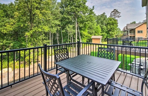 Lake Shore House | New Gull Lake Townhome! 5 bed 3200ft + Boat Slip