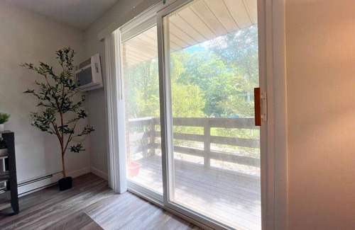 Canton Apartment | *New* Hall of Fame Apt! - 7 Min Walking Distance