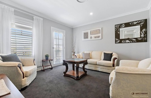 Bellara Apartment | New Haven - Garden Balcony Suite