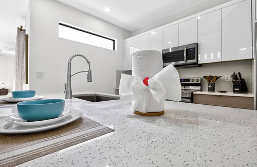 Burnt Store House | NEW! Heated Pool Arcade Games mini Golf 7 Beds