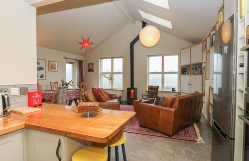Oxenhope Cottage | NEW HEIGHTS, family friendly, character holiday cottage in Oxenhope