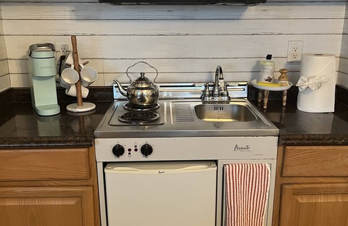 Mount Dora Apartment | New! HERON STUDIO on City Walking Trail Leading to Downtown Mt. Dora and Lake.