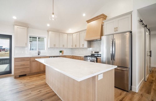 Bingham County House | NEW! Hidden Treasure Retreat w/Hot Tub & River Access