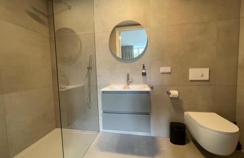 Centrum House | New High-end Suite W Wifi In Lovely And Safe Area