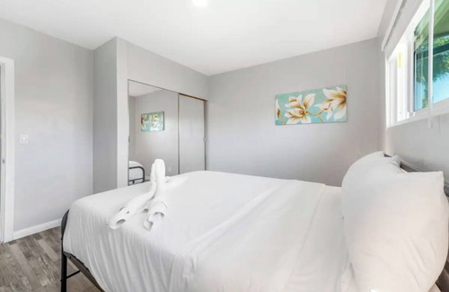 Hillcrest Apartment | New Hillcrest Remodel Double Apartments w/Parking