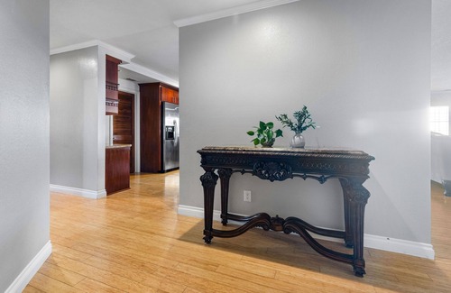 Temecula Villa | New Hilltop Private Estate W/Views, Pool, Hot Tub, Mini Golf & More!