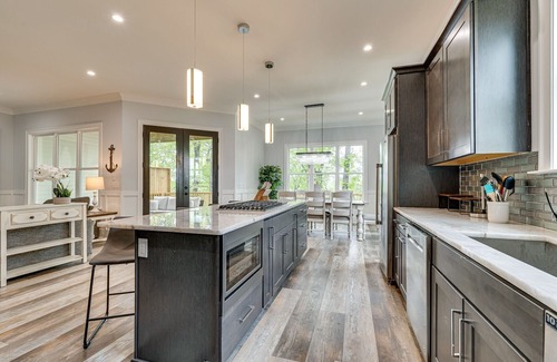 Estill Springs House | New Home 2022-Hot Tub-Boat Dock- 4,000+sq ft, 5 bedrooms, Pool Table, Ping Pong