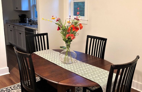 Arden House | New Home Clean 2.5 Mi Airport 15-20 min ASHEVILLE BILTMORE Breweries HIKING GOLF