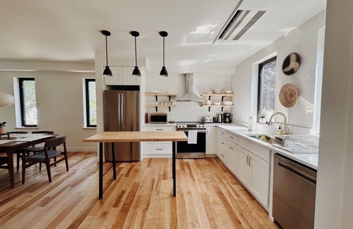 Burlington House | New Home in Burlington