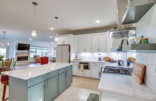 Pine Island House | New Home in Pine Island w/Yard!