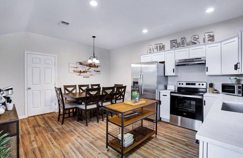 West San Antonio House | New home near Lackland AFB with enclosed yard, firepit, & W/D - dog-friendly