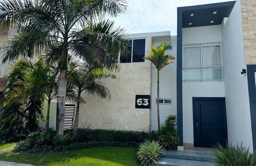 Punta Cana Villa | New Home! nVilla Doña Lidia: 5BR, Pool, BBQ & Gated community.