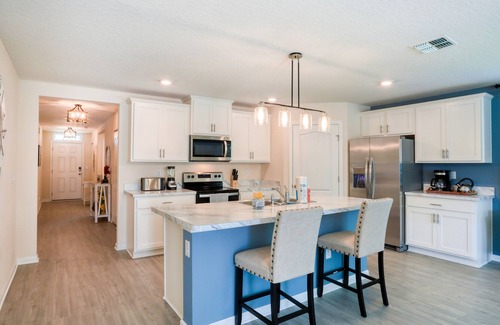 Indian Trails House | New home with high-speed WiFi, central AC, and private washer/dryer