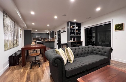 Salt Lake City House | New Home with Sunset View + Ski, Hike, Golf. Sleeps 11 - Fireplace + Coffee Bar