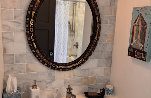 New Hope House | New Hope Zen. 3rd floor 1 bedroom w/private bath. No private entrance .