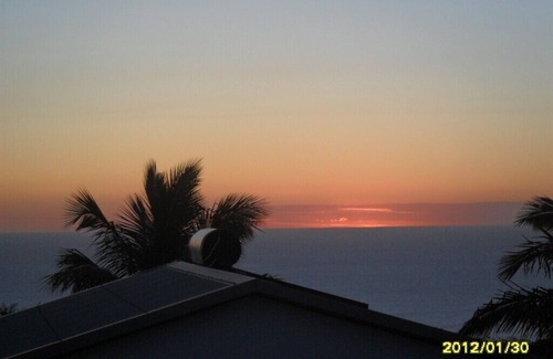 Piton Saint-Leu House | New house of 200m ² with enclosed garden and panoramic view of the ocean