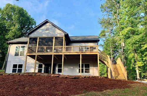 Jacksons' Gap House | New House on Lake Martin – Peaceful Creekside-Pet Friendly-Auburn Football