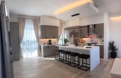 South Scottsdale House | New House Scottsdale - 3 Bedrooms & Rooftop Views