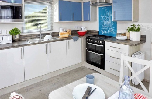 New Forest District House | New in 2020 - 12ft wide caravan with one double, one twin.