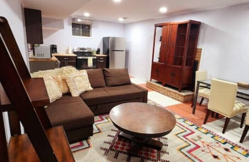 Fort Hunt House | NEW! Industrial Boho Haven: Private Escape near DC