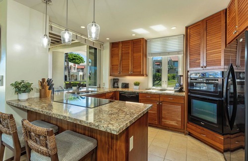 Wailea Condo | New! Intro Rates! Beautifully Updated Oceanview Luxury Condo in Wailea | PAW1002